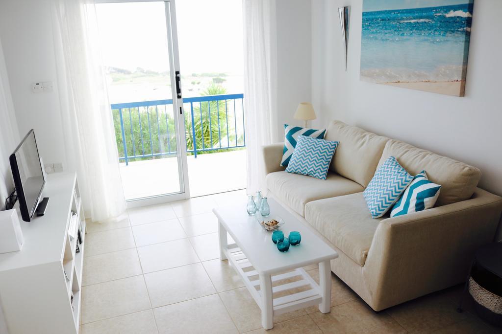 Ikaria Village Sea View Apartment Paphos Bagian luar foto