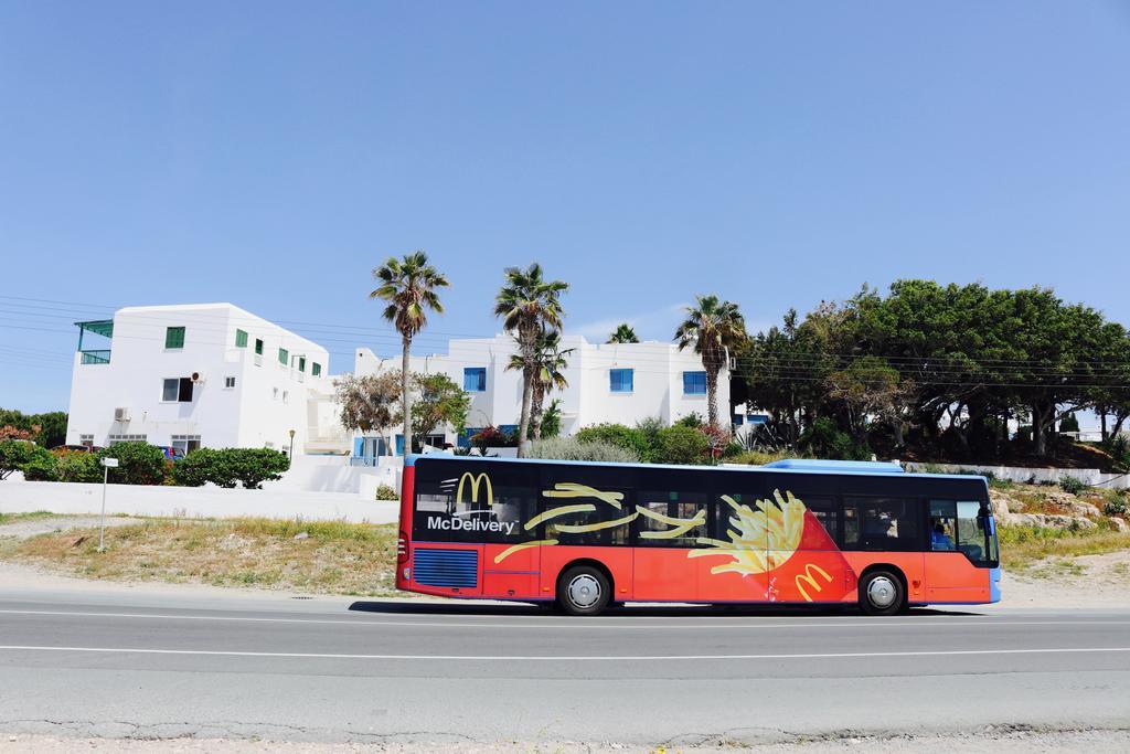 Ikaria Village Sea View Apartment Paphos Bagian luar foto