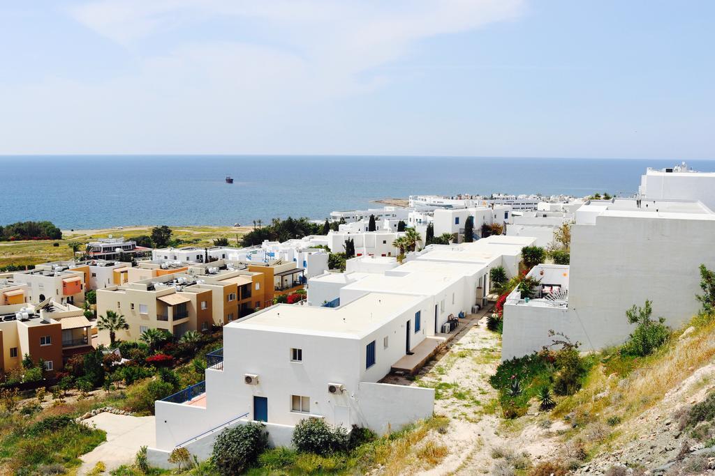 Ikaria Village Sea View Apartment Paphos Bagian luar foto