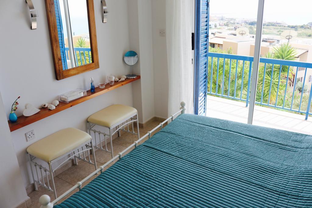 Ikaria Village Sea View Apartment Paphos Bagian luar foto