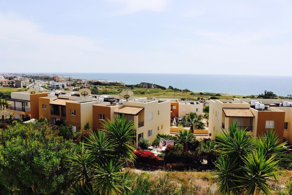 Ikaria Village Sea View Apartment Paphos Bagian luar foto